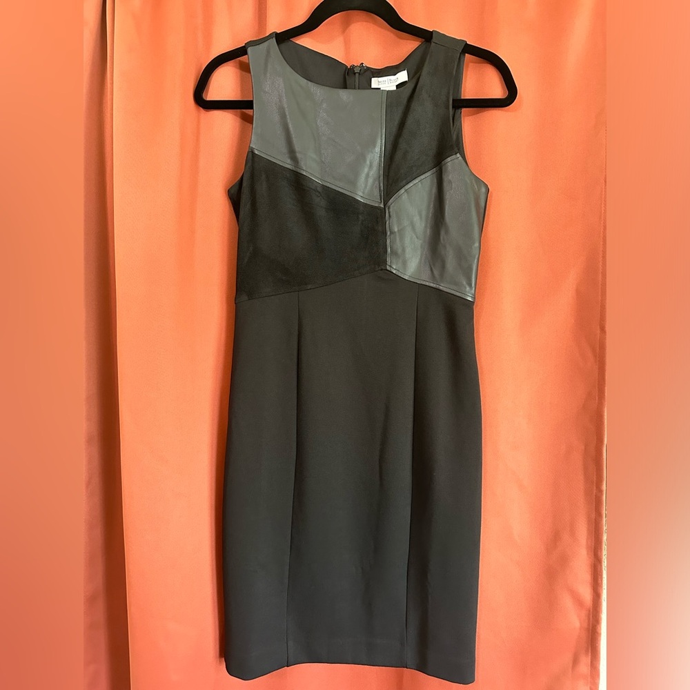 NWT White House Black Market Women’s Size 0 Faux Skin Ponte Sheath Dress